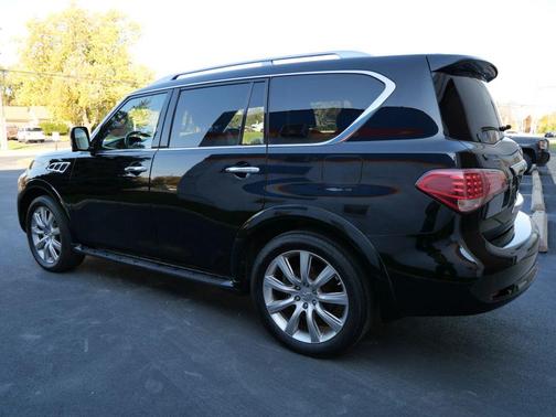 2011 INFINITI QX56 Base