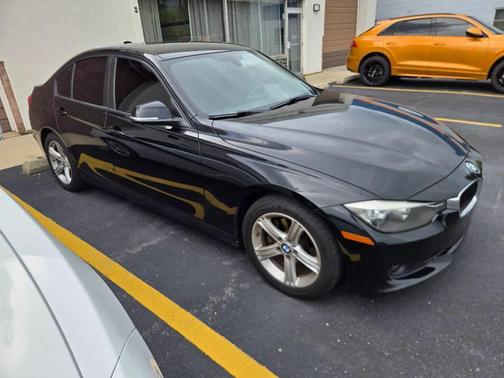 Black 2015 BMW 320 i