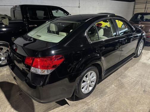 2011 Subaru Legacy Premium