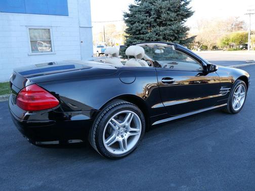2006 Mercedes-Benz SL-Class SL 500 Roadster 2D