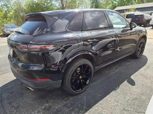 Black 2021 Porsche Cayenne Cayenne