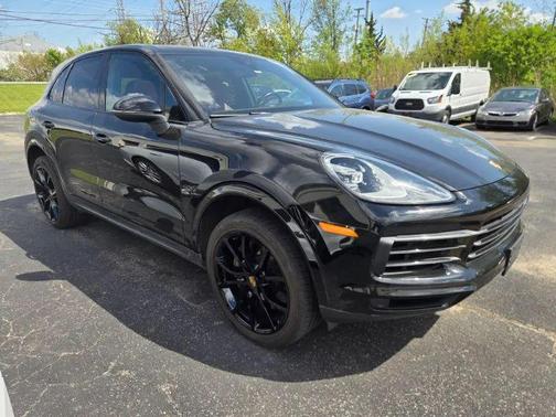Black 2021 Porsche Cayenne Cayenne