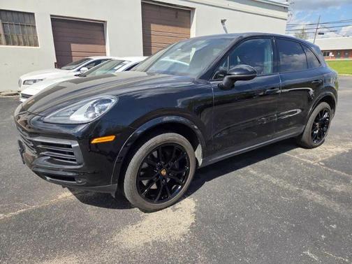Black 2021 Porsche Cayenne Cayenne