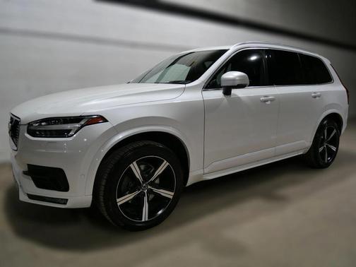 2017 Volvo XC90 T6 R-Design
