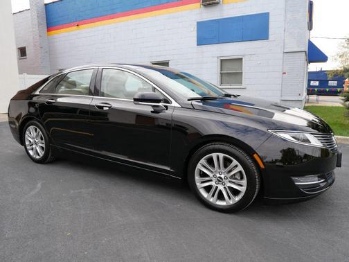 2016 Lincoln MKZ Base