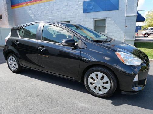 2014 Toyota Prius c Two