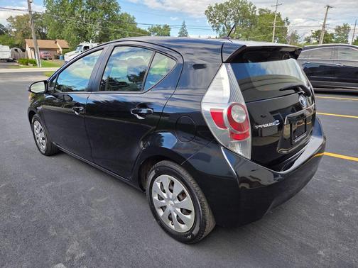 2014 Toyota Prius c Two