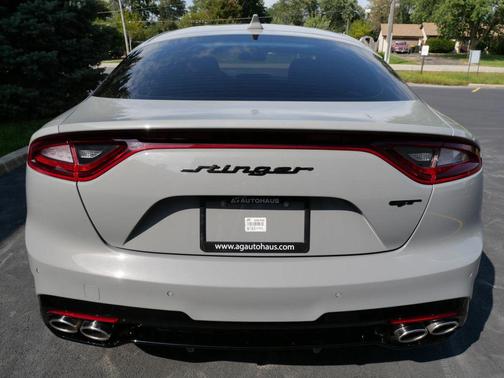 2019 Kia Stinger GT1