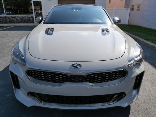 2019 Kia Stinger GT1