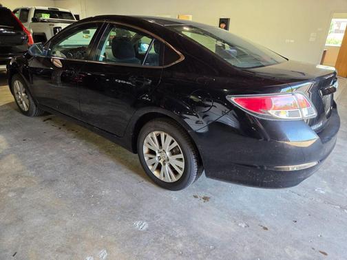 Black 2010 Mazda Mazda6 i Touring Plus