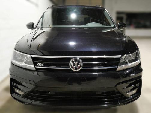 2021 Volkswagen Tiguan 2.0T SE R-Line Black