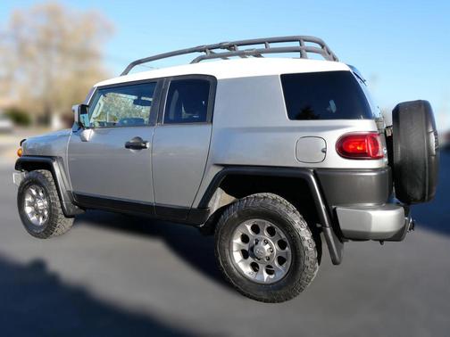 2010 Toyota FJ Cruiser Base