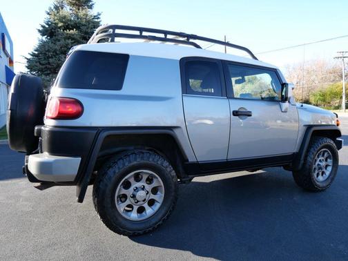 2010 Toyota FJ Cruiser Base