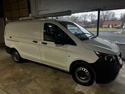 2017 Mercedes-Benz Metris Base