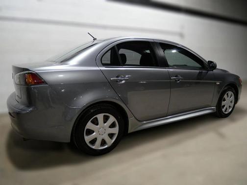 2014 Mitsubishi Lancer SE