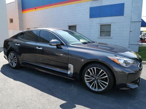 2019 Kia Stinger Sedan 4D