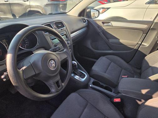 2013 Volkswagen Golf 2.5L