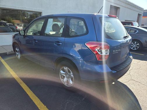 2015 Subaru Forester 2.5i