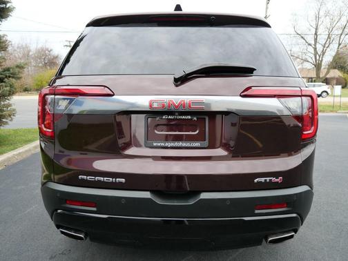 2021 GMC Acadia AWD AT4