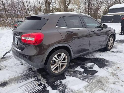 2015 Mercedes-Benz GLA-Class 4MATIC