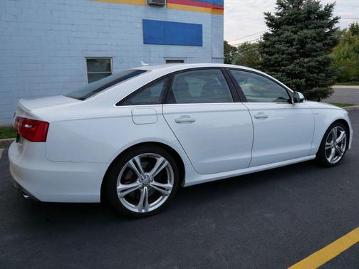 2013 Audi S6 4.0T Prestige