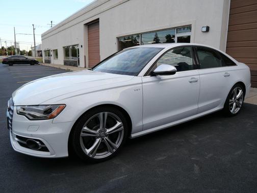 2013 Audi S6 4.0T Prestige