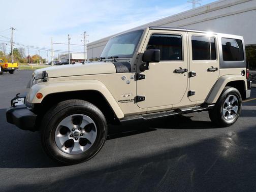 2017 Jeep Wrangler Unlimited Sahara
