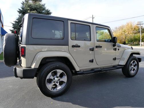 2017 Jeep Wrangler Unlimited Sahara
