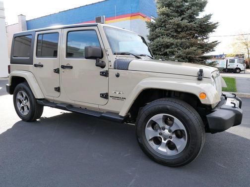 2017 Jeep Wrangler Unlimited Sahara