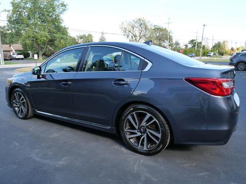 2017 Subaru Legacy Sport
