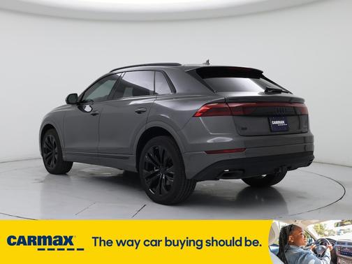 2025 Audi Q8 Premium Plus