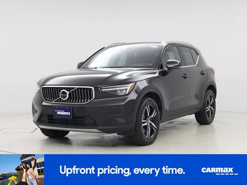 2025 Volvo XC40 B5 Core Bright Theme