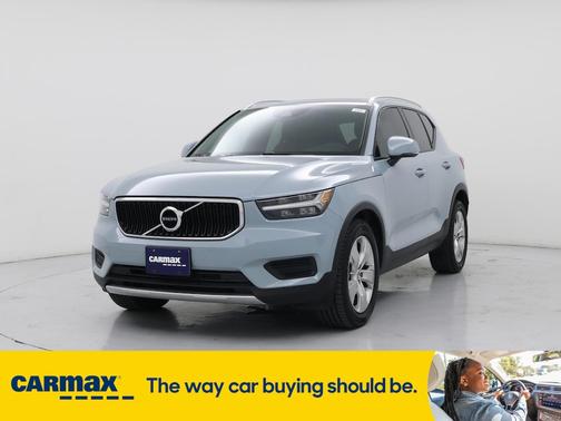 2019 Volvo XC40 T5 Momentum