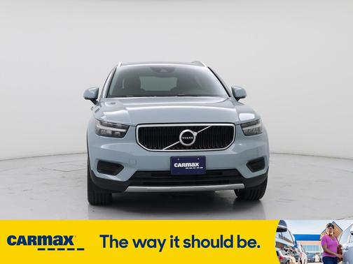 2019 Volvo XC40 T5 Momentum