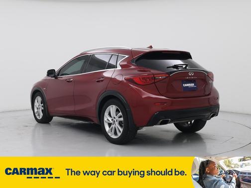 2017 INFINITI QX30 Premium