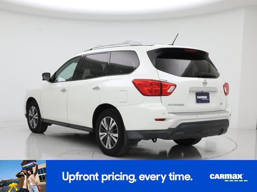 2017 Nissan Pathfinder SL