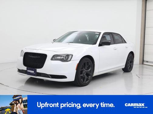 2022 Chrysler 300 Touring