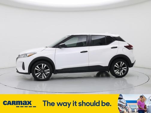 2022 Nissan Kicks S
