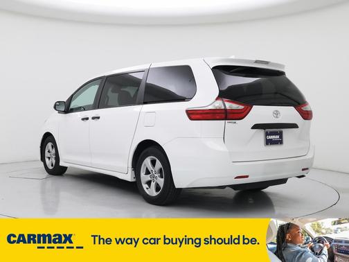 2019 Toyota Sienna L