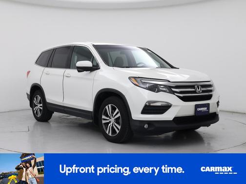 White 2016 Honda Pilot EX
