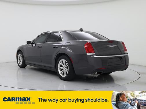 2021 Chrysler 300 Touring L