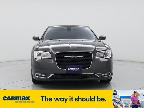 2021 Chrysler 300 Touring L