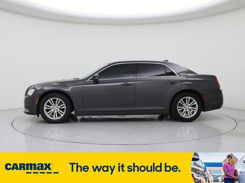 2021 Chrysler 300 Touring L