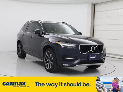2016 Volvo XC90 T6 Momentum