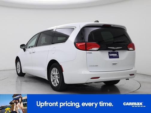 White 2023 Chrysler Voyager LX