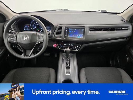 White 2019 Honda HR-V EX