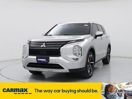 2023 Mitsubishi Outlander SE