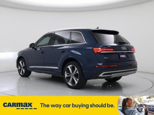 2022 Audi Q7 Premium Plus