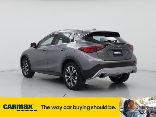 2018 INFINITI QX30 Luxury