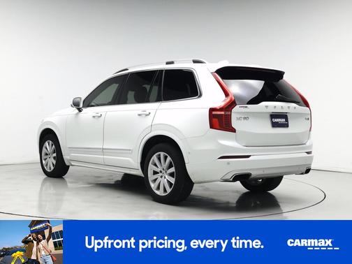 2017 Volvo XC90 T6 Momentum